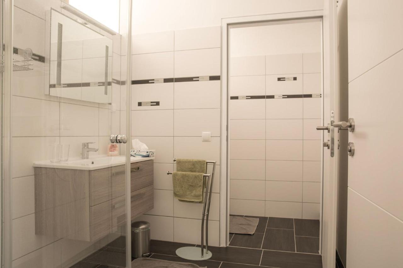 Ferienwohnung Am Weingut Eisenbock Strass  外观 照片