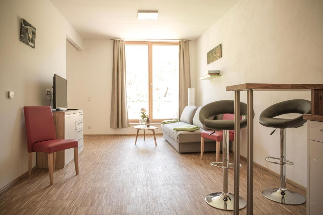 Ferienwohnung Am Weingut Eisenbock Strass  外观 照片